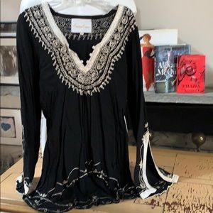 EMMA CAINE EMBROIDERED TOP Vintage